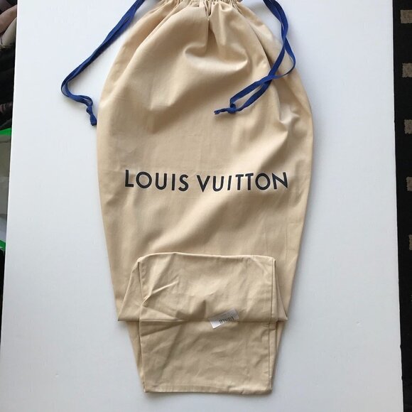 LOUIS VUITTON dust bag, L/XL cotton drawstring, 22” x 34”, 11" sq bottom - Picture 2 of 16